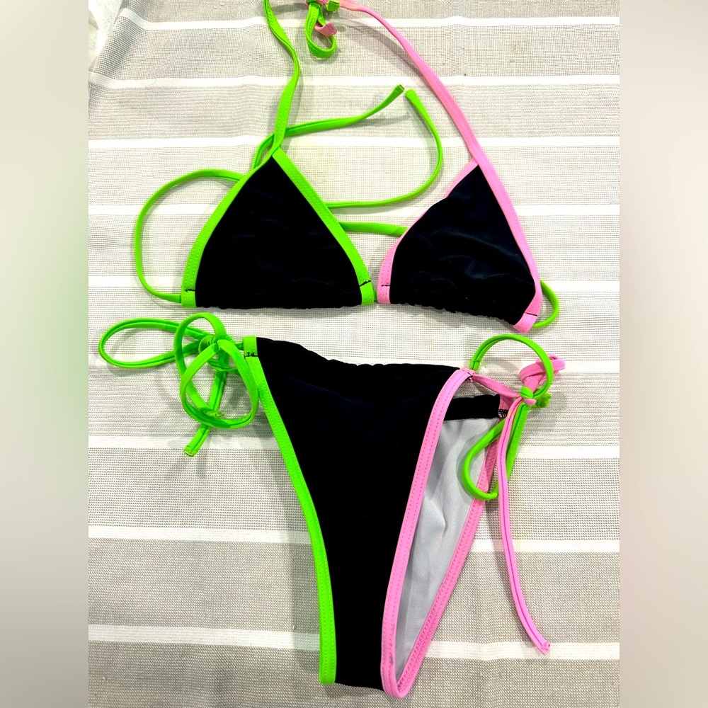 SHEIN Bikini Set Size Small!